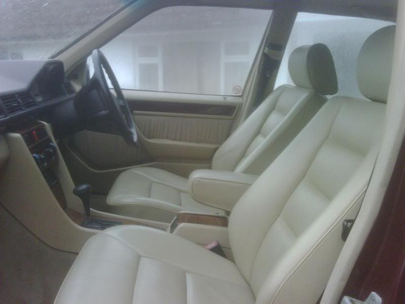 300e24interiorfront.jpg