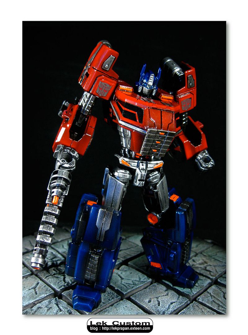 http://i689.photobucket.com/albums/vv251/lekonly/optimus%20fall/c300e348.jpg