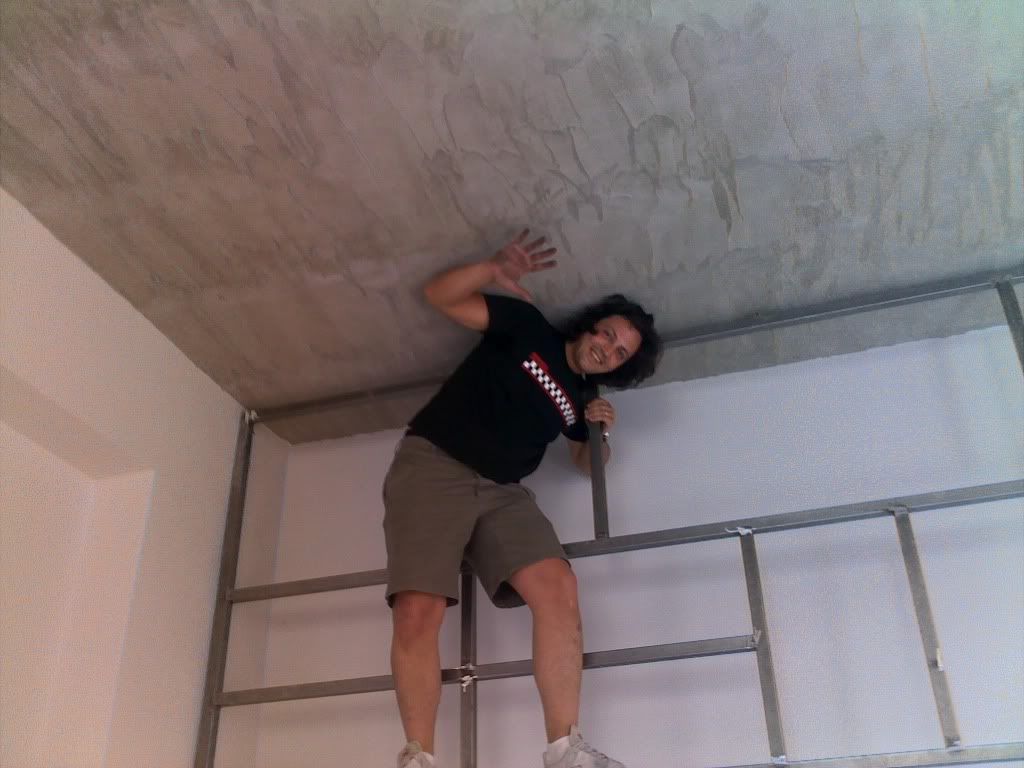 http://i689.photobucket.com/albums/vv253/vpapanikolaou/29052011331.jpg