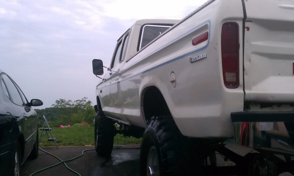 f2502.jpg