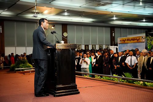 E President Mohamed Nasheed describes climate change as the 21st century's greatest human rights issue
