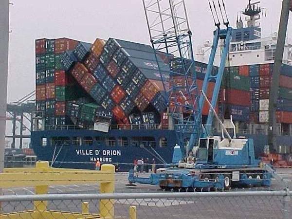 http://i689.photobucket.com/albums/vv260/rightdrive/Containers.jpg
