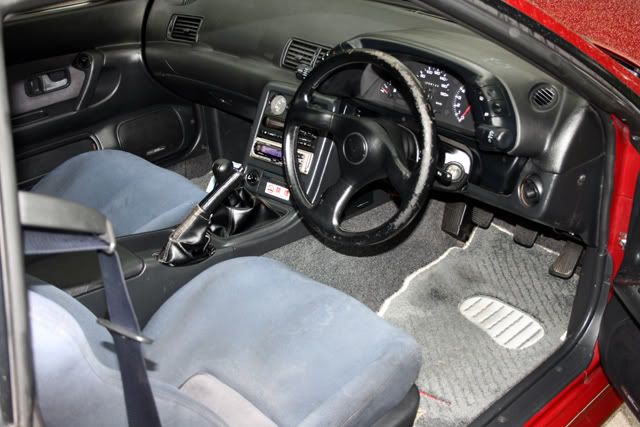http://i689.photobucket.com/albums/vv260/rightdrive/gtr10.jpg