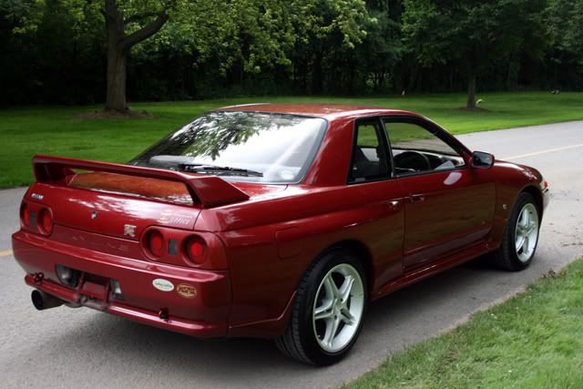http://i689.photobucket.com/albums/vv260/rightdrive/gtr7.jpg