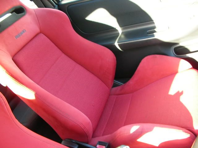 http://i689.photobucket.com/albums/vv260/rightdrive/parts/itrk.jpg