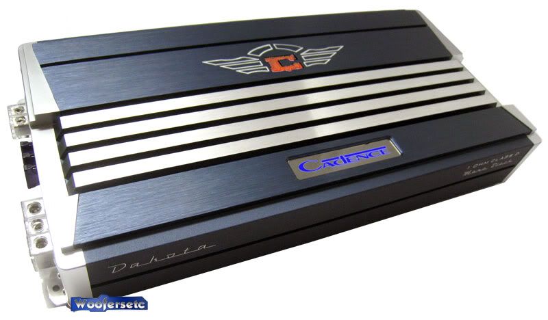 DAKOTA CADENCE AMP 2400 W SUBWOOFER CLASS D AMPLIFIER  